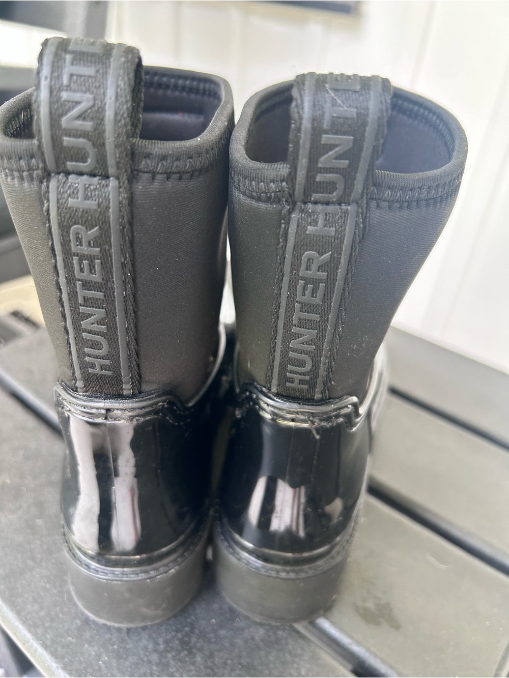 Women’s Hunter Black Gloss Chelsea Rain Boots Size 7 NWOT - Picture 7 of 9